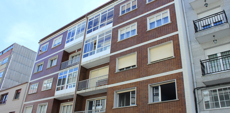 Building in Calle Antón Losada Nº 18