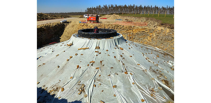 Works carried out in El Pradillo Wind Farm, Zaragoza and Neda Abadin Wind Farm, Lugo