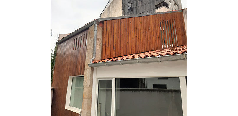 Rehabilitation of building for A Estrada butcher shop